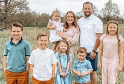 Anna Duggar announced she is expecting her seventh child. 